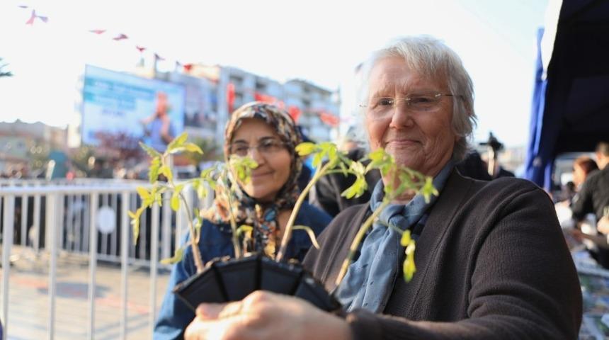 Büyükşehir ata tohumlarını Efeler sakinleriyle buluştu