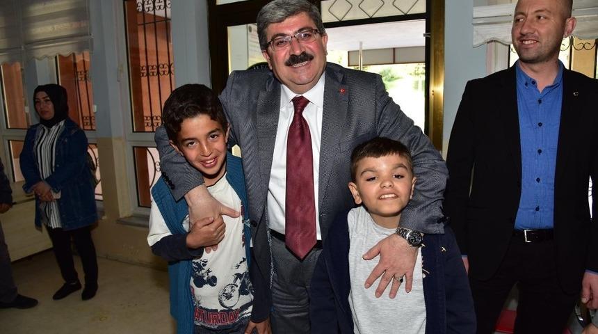 Başkan Can, &ouml;zel &ccedil;ocuklarla buluştu