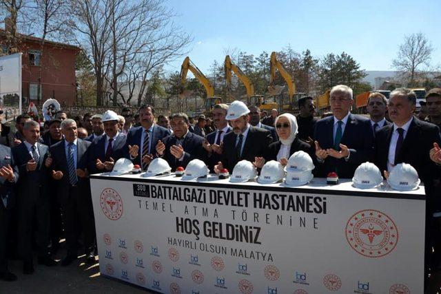 AK Parti Genel Başkan Yardımcısı Ünal’dan muhalefete tepki