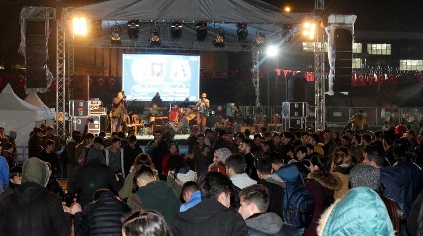 Van’da Sinan Suruç ve Özgür Alter rüzgarı