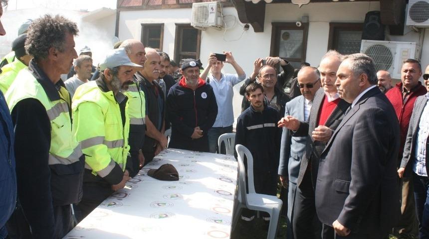 Başkan adayı &Ouml;zl&uuml; &ldquo;İş&ccedil;i &ccedil;ıkartacağımız b&uuml;y&uuml;k bir yalan&rdquo;