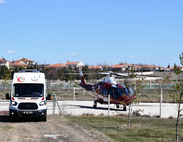 Kazada bacağı kopan minik Adem'e ambulans helikopterli sevk