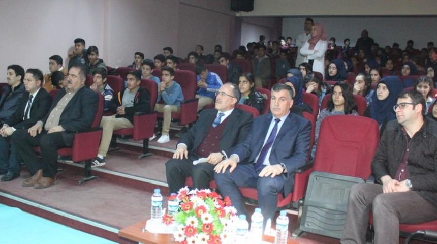 Bedi&uuml;zzaman Said Nursi Van&rsquo;da anlatıldı