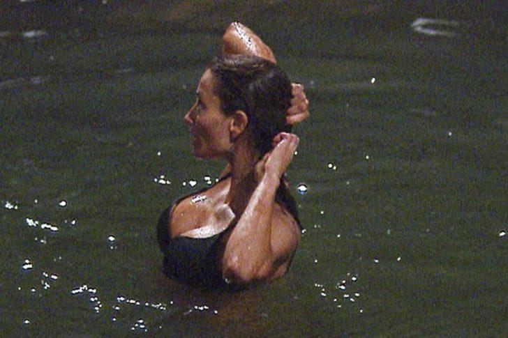 Bataklıkta bikini partisi! G3