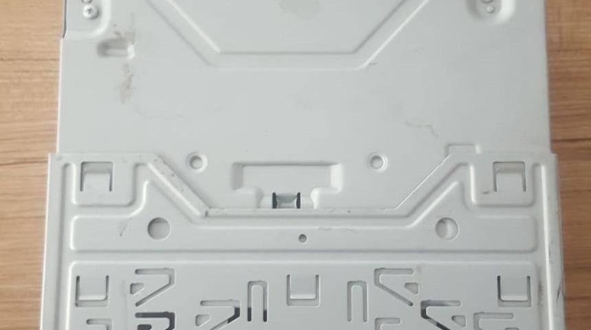 &Ccedil;arşı ve mahalle bek&ccedil;ileri oto hırsızını su&ccedil;&uuml;st&uuml; yakaladı