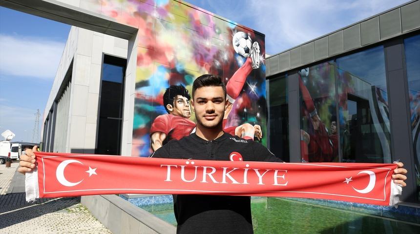 Real Madrid'in Ozan Kabak'la ilgilendiği iddia edildi