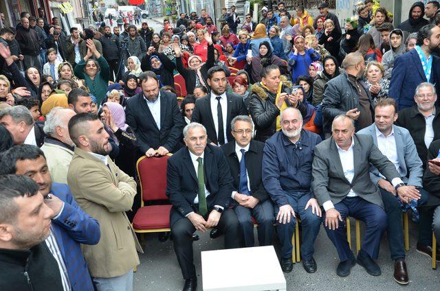 AK Parti Fatih Belediye Başkan Adayı Turan, Romanlarla buluştu