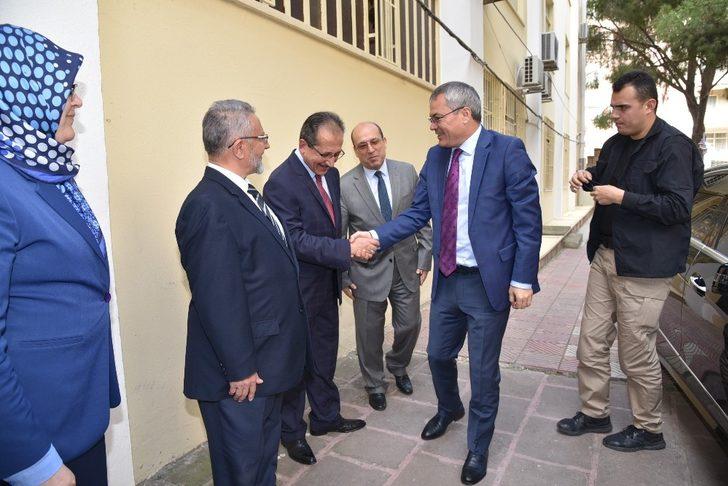 Vali Deniz, kurum ziyaretlerine devam ediyor G5