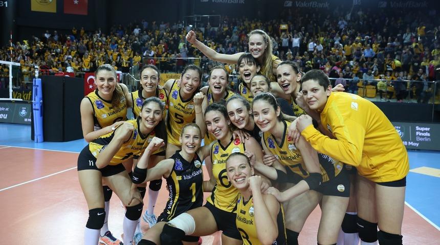 VakıfBank üst üste 7. kez CEV Şampiyonlar Ligi'nde yarı finale yükseldi