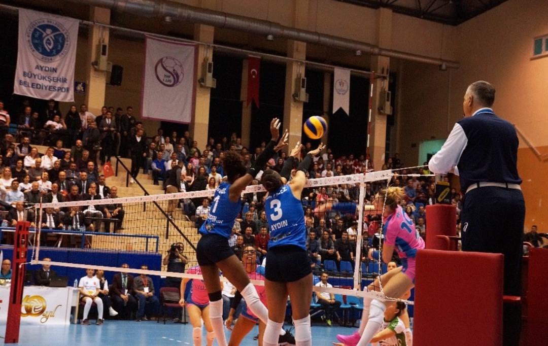 CEV Challenge Cup: Aydın B&uuml;y&uuml;kşehir Belediyespor: 0 - Saugella Monza: 3