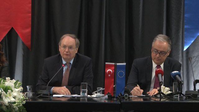 Brüksel'deki Suriye konferansı İstanbul'da konuşuldu