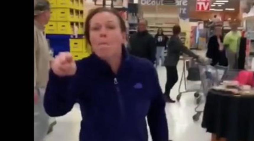 800 bin takipçisi olan YouTuber anne, çocuklarına işkenceden tutuklandı