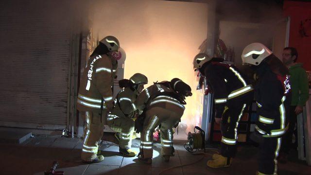 Fatih'te iş yeri yangını