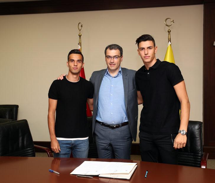 Berke Özer'e İspanyol kancası: Yeni Oblak, yeni Courtois olacak G3