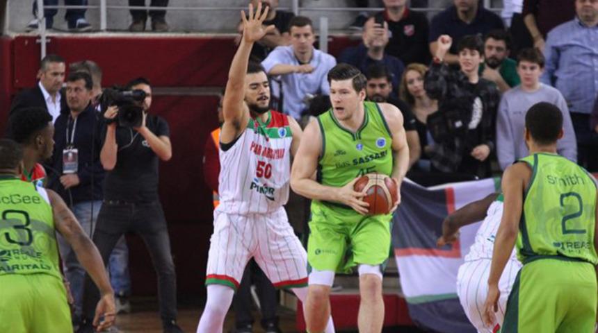 Pınar Karşıyaka, Dinamo Sassari karşısında avantajı kaybetti