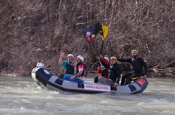 Bakan Varank'tan Munzur'da "nevruz" raftingi G5