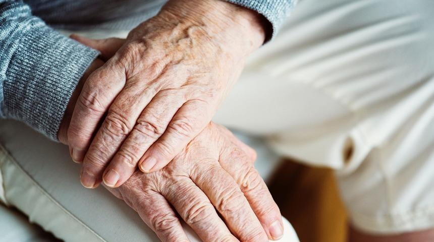 Sağlıklı yaşlanmak i&ccedil;in neler yapmalıyız? Sağlıklı olmak i&ccedil;in nelere dikkat etmeliyiz?