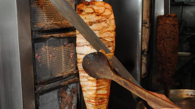 Açıkta satılan yiyeceklere dikkat