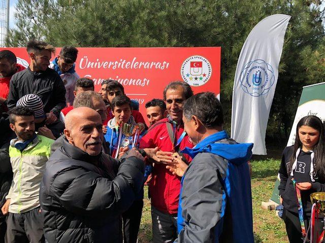 Dicle Üniversitesi atletizmde Türkiye üçüncüsü oldu