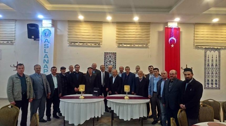 Başkan Asaf Akar 15 yıldır &ccedil;alıştığı personelleriyle vedalaştı