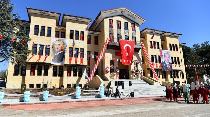 G&ouml;nen&rsquo;e yeni H&uuml;k&uuml;met Konağı