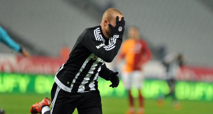 Beşiktaşlı futbolcu Gökhan Töre'den başkan Fikret Orman'a sert sözler G4