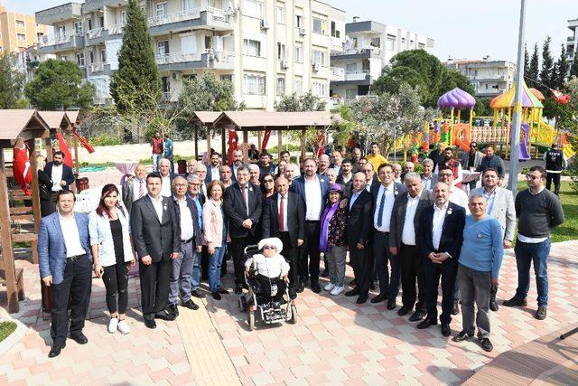 Çiğli’de Prof. Dr. Türkan Saylan Parkı açıldı