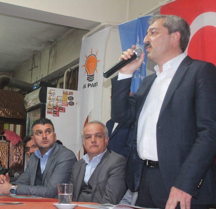 Başkan Recep Tuna, Cumayeri’nde sıkmadık el bırakmıyor G4