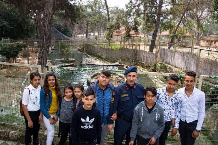 İl Jandarma Komutanlığından çocukları mutlu eden proje G4