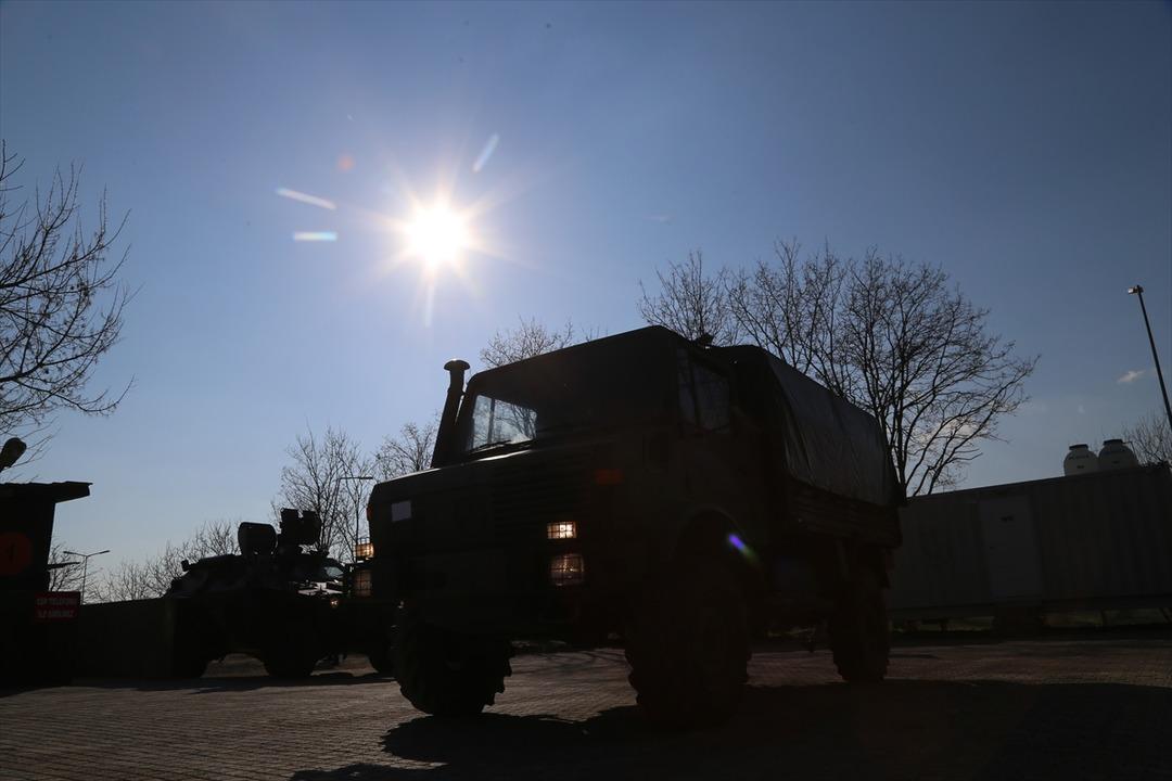 'Hudut kartalları' sınırda kuş u&ccedil;urtmuyor