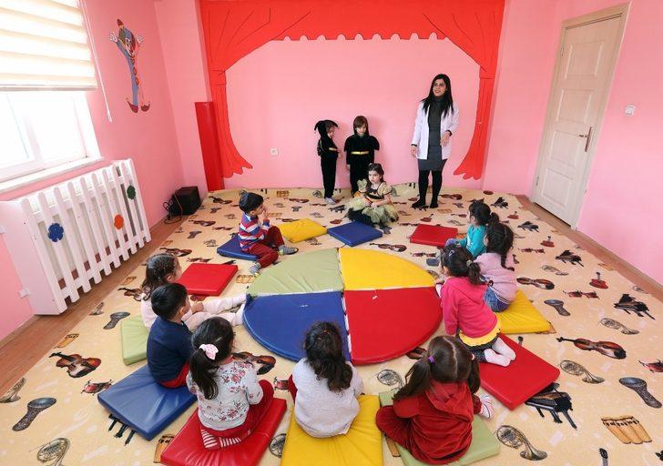 Van Büyükşehir Belediyesinden kreş ve gündüz bakım evi hizmeti G5