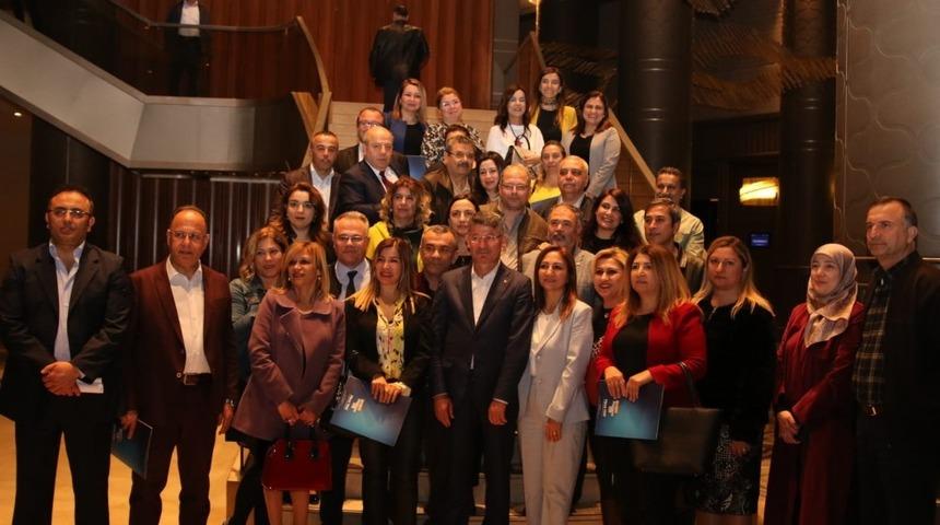 Fikret Yeni: "Seyhan&rsquo;ı geleceğe taşıyacağız"