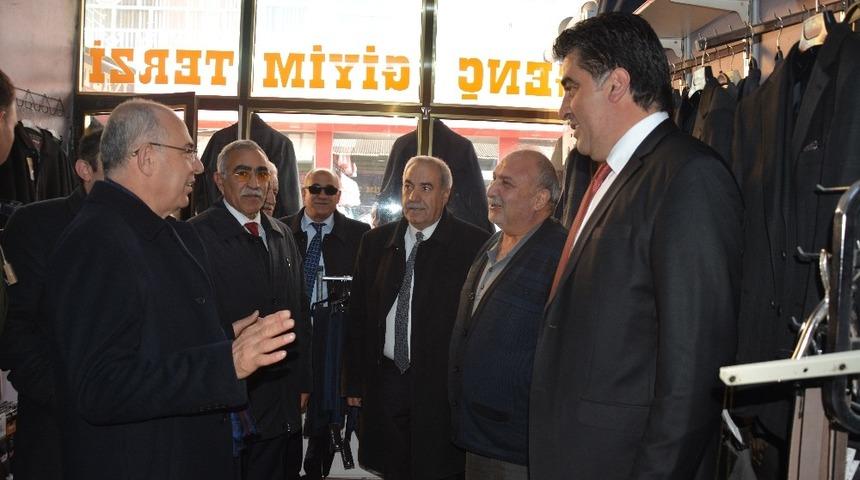 MHP Genel Başkan Yardımcısı Prof. Dr. Mevlüt Karakaya, Tercan’da esnafı ziyaret etti, Başkan Yılmaz’a destek istedi