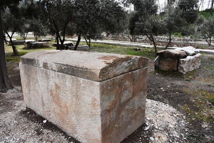 'Gladyatörler kenti'nin mezarları ziyarete açılıyor G2