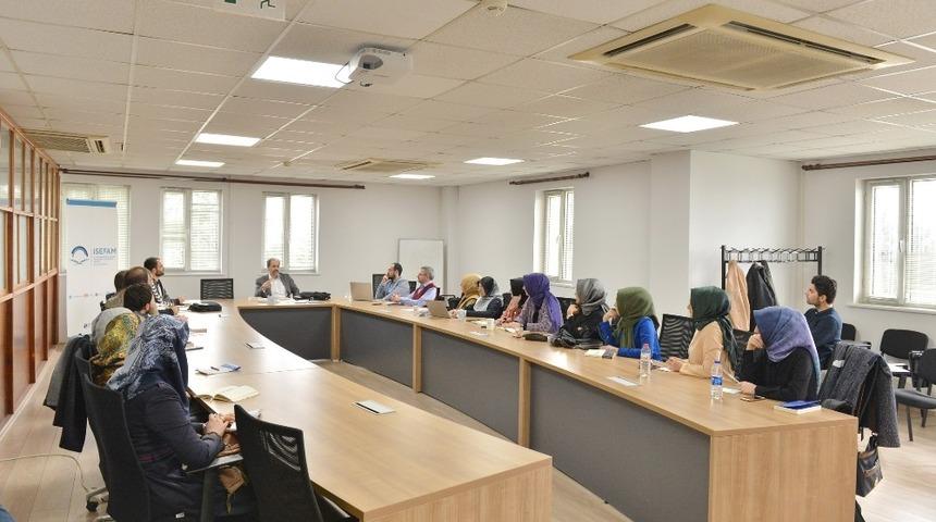 İSEFAM tarafından &rsquo;Kitap M&uuml;zakereleri&rsquo; etkinliği d&uuml;zenlendi
