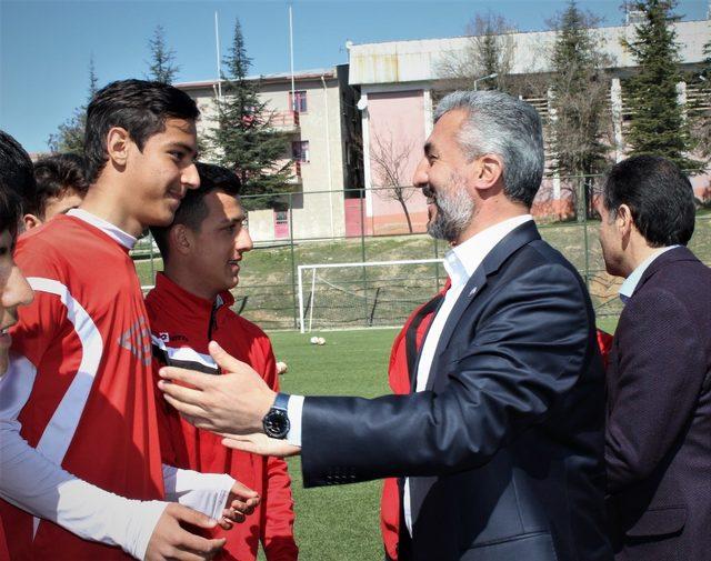 Eğitim Bir-Sen Şubeleri,  Türkiye şampiyonu liselilerle bir araya geldi