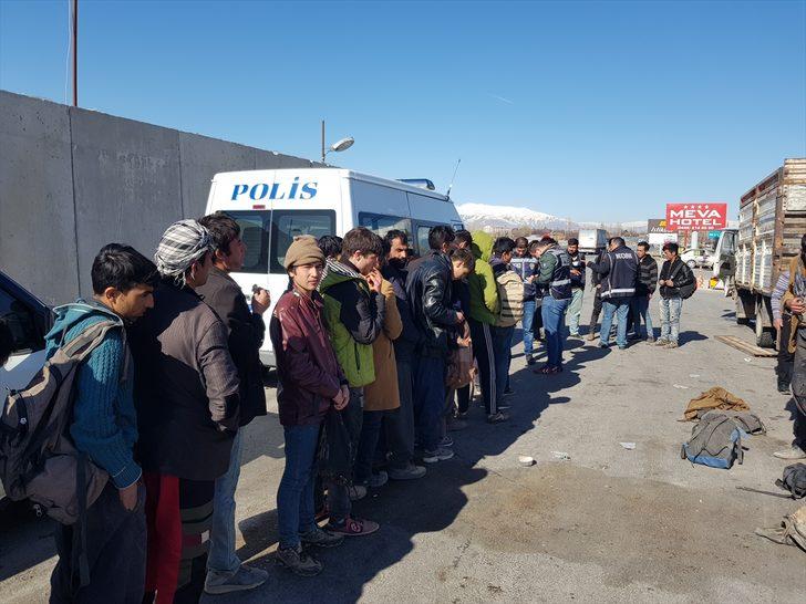 Hepsi kamyon kasasından çıktı  G1