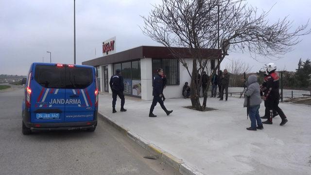Edirne'ye giden taksiye kaçak göçmen operasyonu