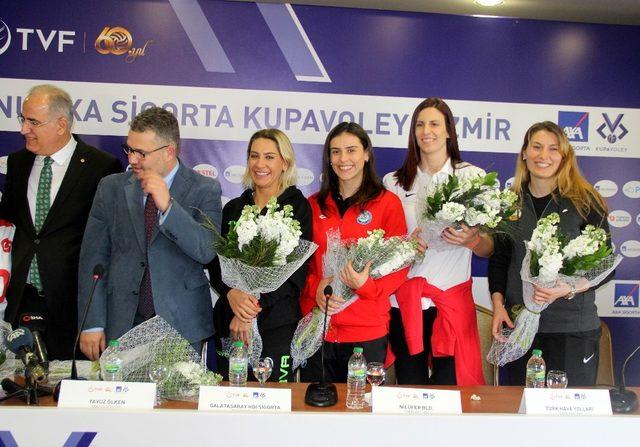 İzmirliler hafta sonu voleybola doyacak