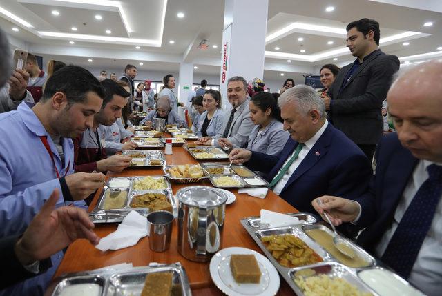 Yıldırım Esenyurt'ta fabrika işçilerini ziyaret etti