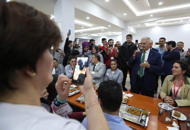 Yıldırım Esenyurt'ta fabrika işçilerini ziyaret etti