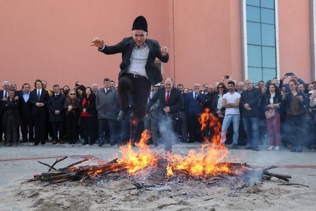 Edirne'de 9-8'lik nevruz kutlaması