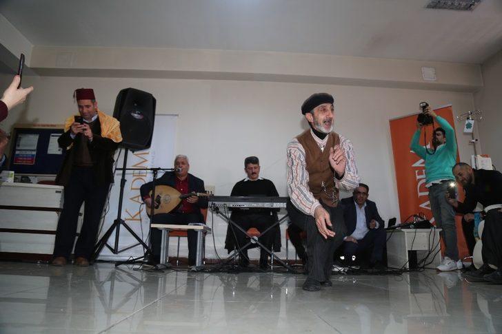 Amansız hastalığa kemoterapi yerine halaylı ve tiyatrolu terapi G4