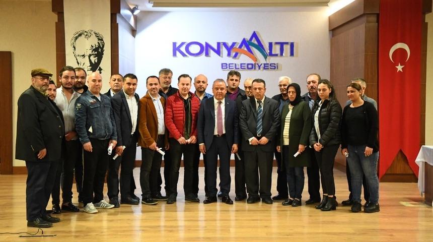 Muhittin B&ouml;cek,&rdquo; 30 yıllık sorunu &ccedil;&ouml;zd&uuml;k&rdquo;