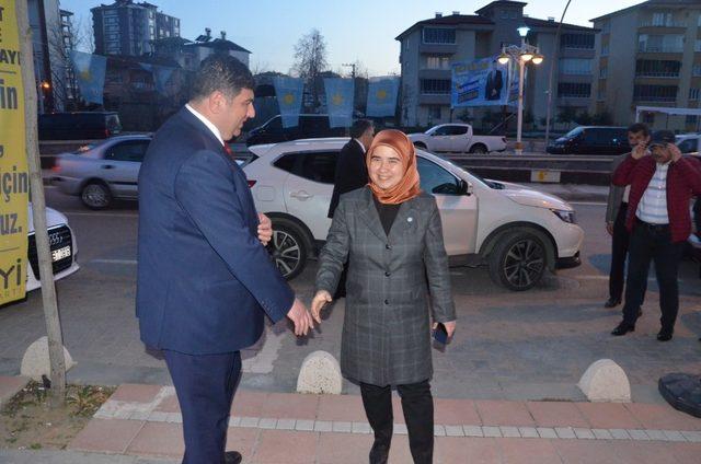 Parlak Yeşilyurt’u karış karış gezmeye devam ediyor