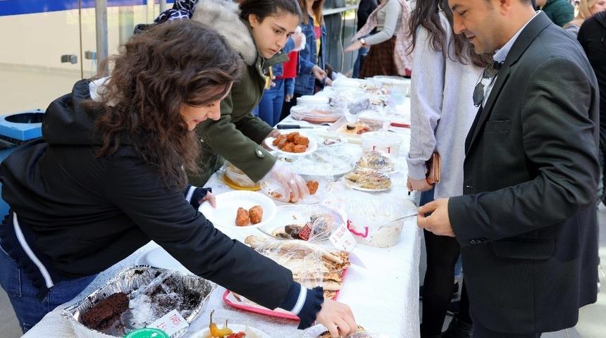 Huzurevi sakinleri i&ccedil;in kermes