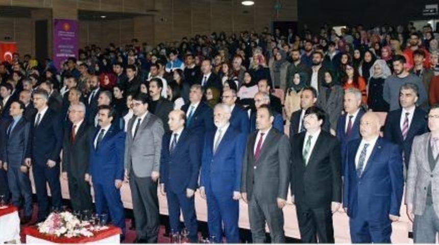 Batman &Uuml;niversitesi&rsquo;nden 500&rsquo;e yakın &ouml;ğrenci &lsquo;G&uuml;neydoğu B&ouml;lgesel Kariyer Fuarı&rsquo;na katıldı