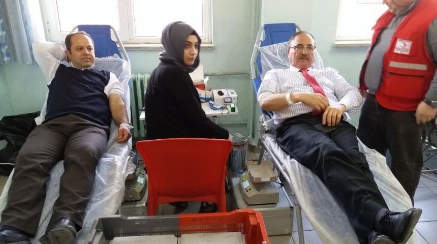 Baharın gelişini kan bağışıyla kutladılar