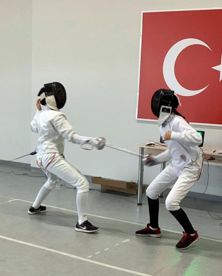 SANKO Okulları eskrimde de iddialı G5