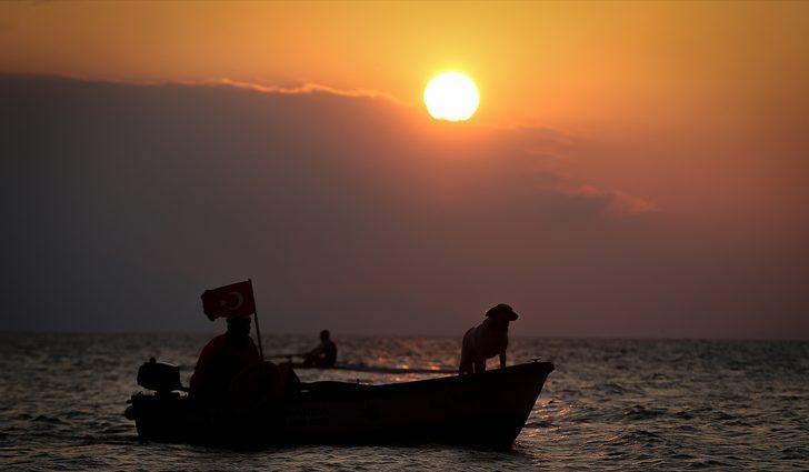 Güneşin suya kavuştuğu anı yakalamak için yarıştılar G2